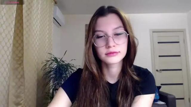 Image 3 of kristal89 Stream on Chaturbate on 21 months ago