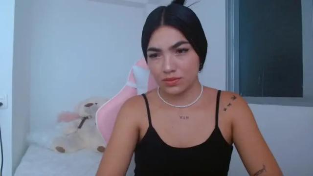 Image 10 of kristal_santamaria Stream on Chaturbate on 12 months ago