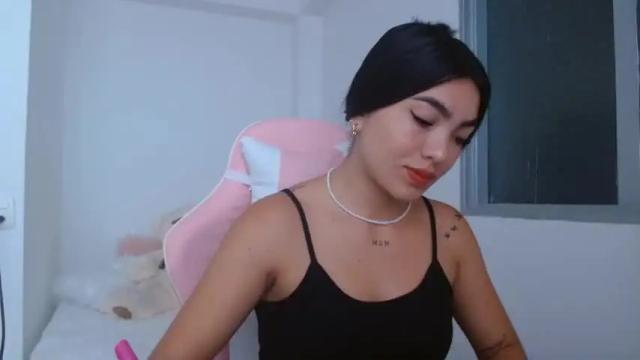 Image 11 of kristal_santamaria Stream on Chaturbate on 12 months ago