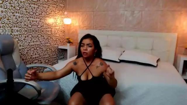 Image 4 of kristal_west Stream on Chaturbate on 16 months ago
