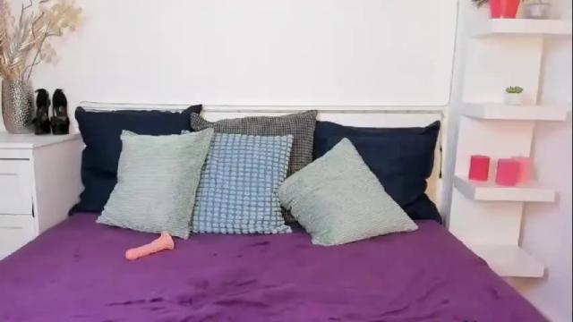 Image 11 of kristalbabe69 Stream on Chaturbate on 1 month ago