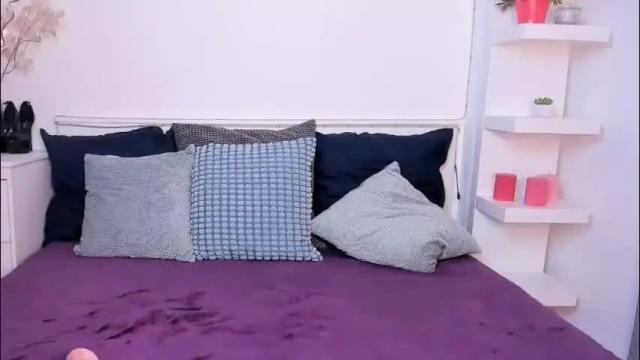 Image 12 of kristalbabe69 Stream on Chaturbate on 1 day ago