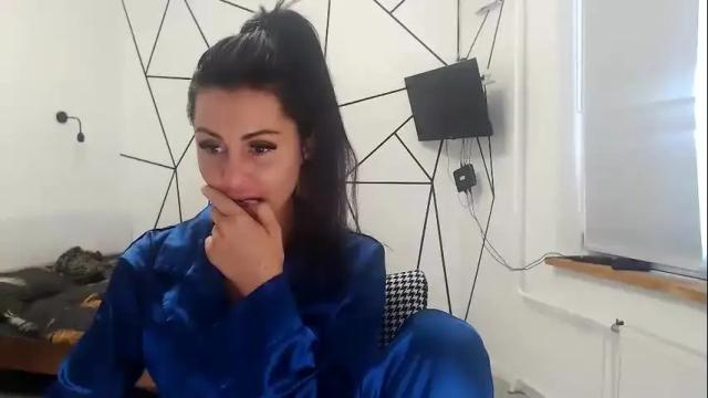 Image 2 of kristalblondy Stream on Chaturbate on 19 months ago