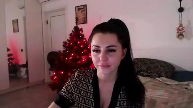 Image 6 of kristalblondy Stream on Chaturbate on 18 months ago
