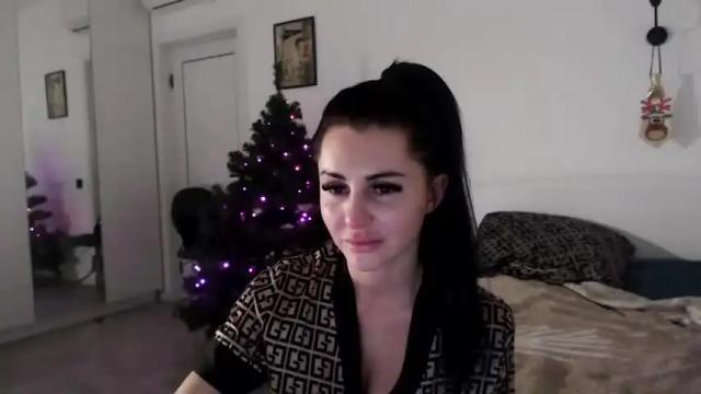Image 7 of kristalblondy Stream on Chaturbate on 18 months ago