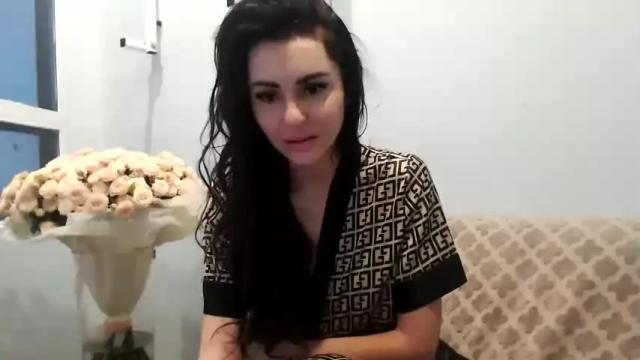 Image 2 of kristalblondy Stream on Chaturbate on 17 months ago