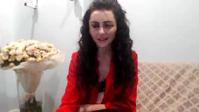 Image 3 of kristalblondy Stream on Chaturbate on 17 months ago