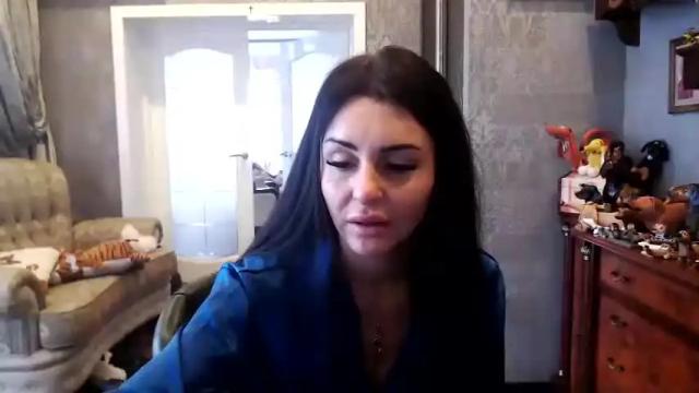 Image 11 of kristalblondy Stream on Chaturbate on 16 months ago