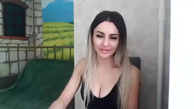 Thumbnail 2, kristalblondy's Stream at Chaturbate, 15 months ago