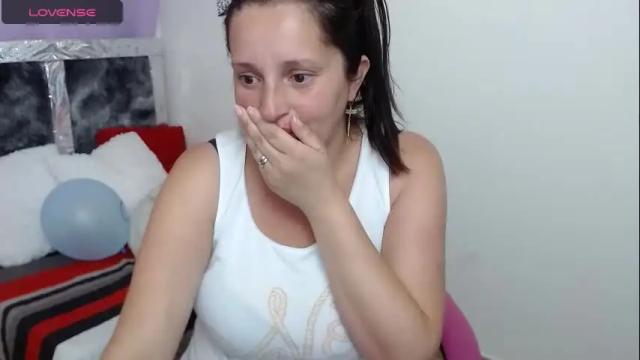 Image 12 of kristaljonnes_ Stream on Chaturbate on 1 month ago