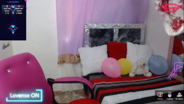 Image 4 of kristaljonnes_ Stream on Chaturbate on 1 month ago