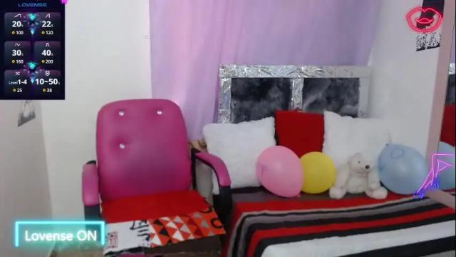 Image 6 of kristaljonnes_ Stream on Chaturbate on 1 month ago