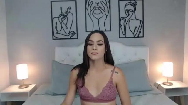 Image 6 of kristelzafiro_cg Stream on Chaturbate on 13 months ago