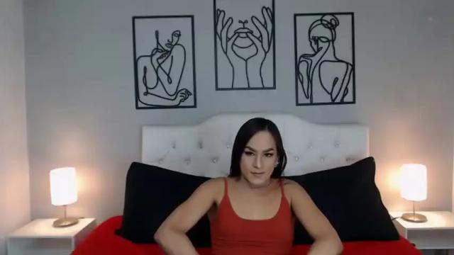 Image 10 of kristelzafiro_cg Stream on Chaturbate on 13 months ago