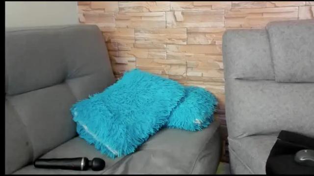 Image 12 of kristen_hanks06 Stream on Chaturbate on 16 months ago