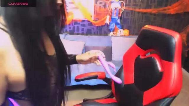 Image 3 of kristen_moss Stream on Chaturbate on 19 months ago