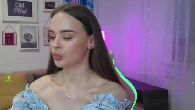 Image 3 of kristen_sayles Stream on Chaturbate on 10 days ago