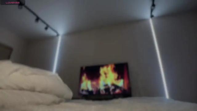 Image 6 of kristenflame Stream on Chaturbate on 2 months ago