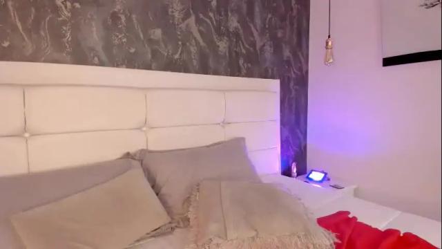 Image 7 of kristensantos_ Stream on Chaturbate on 27 days ago