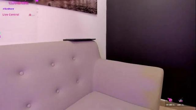 Image 3 of kristensantos_ Stream on Chaturbate on 16 days ago