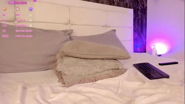 Image 7 of kristensantos_ Stream on Chaturbate on 10 days ago