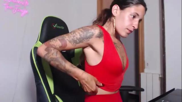 Image 8 of kristenwylde Stream on Chaturbate on 9 days ago