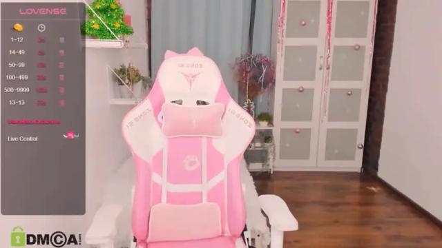 Image 11 of kristiall Stream on Chaturbate on 17 months ago
