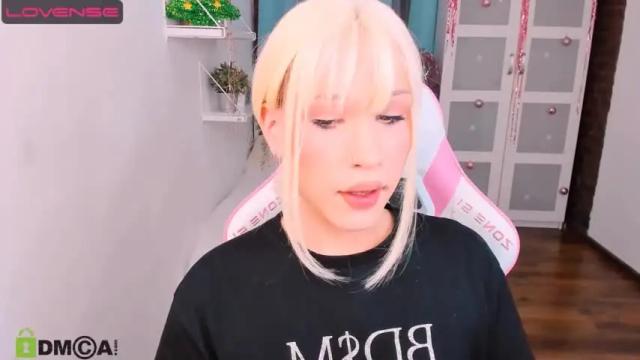 Image 10 of kristiall Stream on Chaturbate on 16 months ago