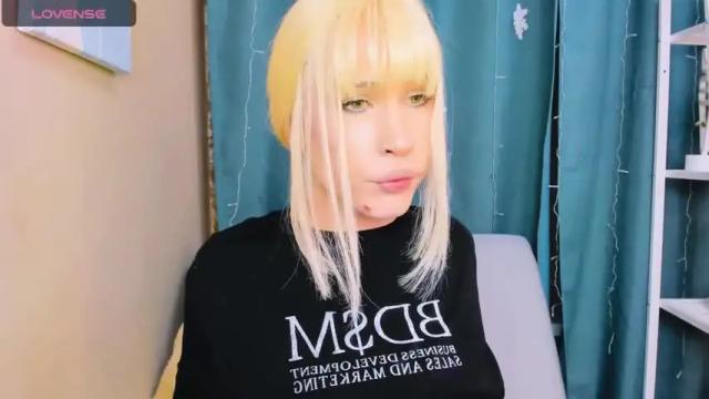 Image 8 of kristiall Stream on Chaturbate on 16 months ago