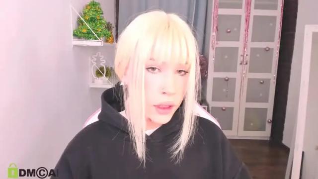 Image 3 of kristiall Stream on Chaturbate on 16 months ago