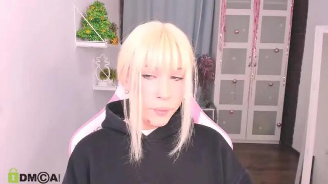 Image 8 of kristiall Stream on Chaturbate on 16 months ago
