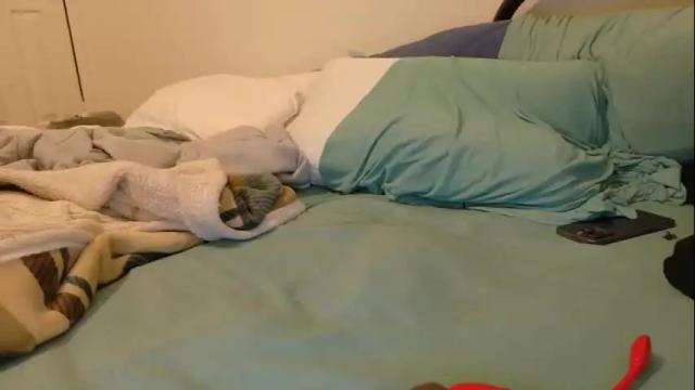 Image 11 of kristicutiez Stream on Chaturbate on 2 months ago