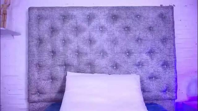 Image 2 of kristin_ramirez Stream on Chaturbate on 1 month ago