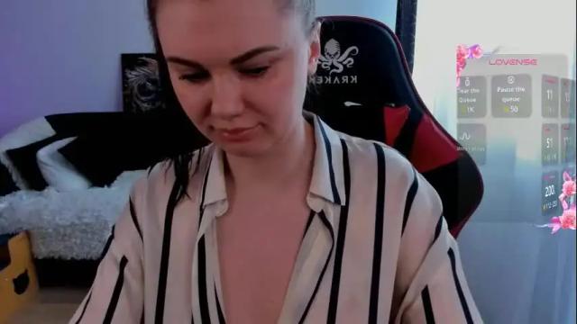 Image 11 of kristina_logan Stream on Chaturbate on 1 month ago