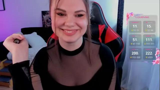 Image 8 of kristina_logan Stream on Chaturbate on 1 month ago