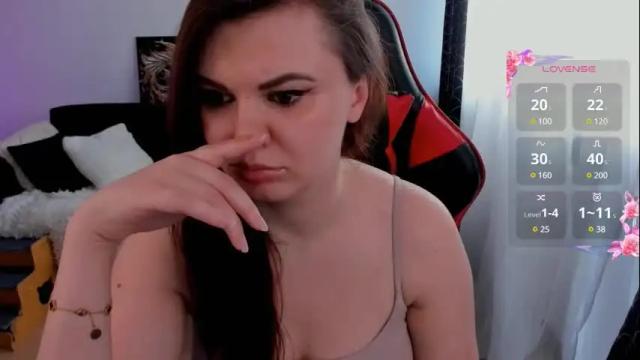 Image 2 of kristina_logan Stream on Chaturbate on 1 month ago
