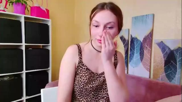 Image 4 of kristina_sosexy Stream on Chaturbate on 1 month ago
