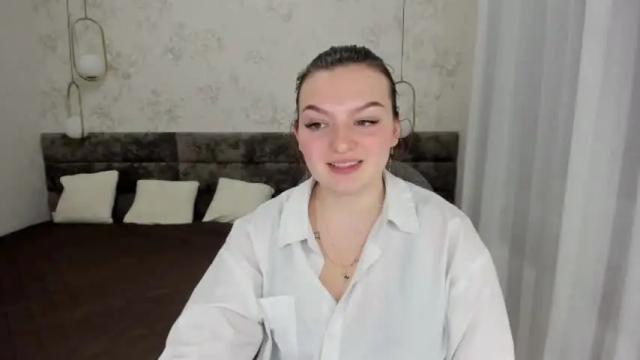 Image 10 of kristinadavidson Stream on Chaturbate on 16 months ago