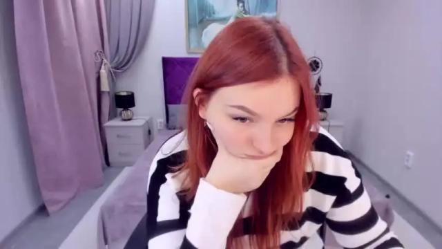 Image 2 of kristinadavidson Stream on Chaturbate on 15 months ago