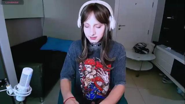 Image 11 of kristinaholland Stream on Chaturbate on 1 month ago