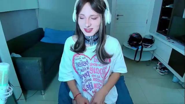 Image 11 of kristinaholland Stream on Chaturbate on 1 month ago