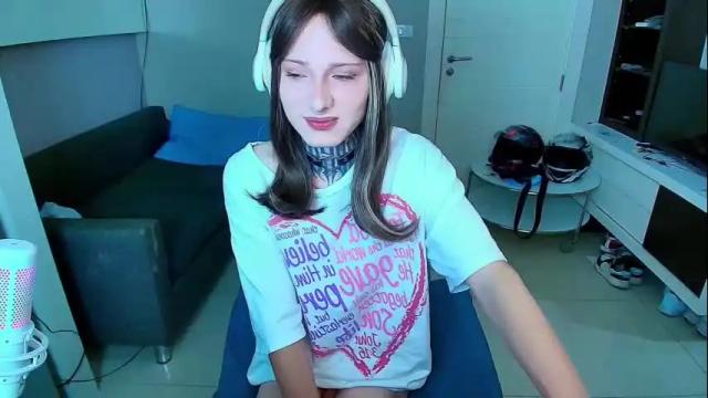 Image 7 of kristinaholland Stream on Chaturbate on 1 month ago