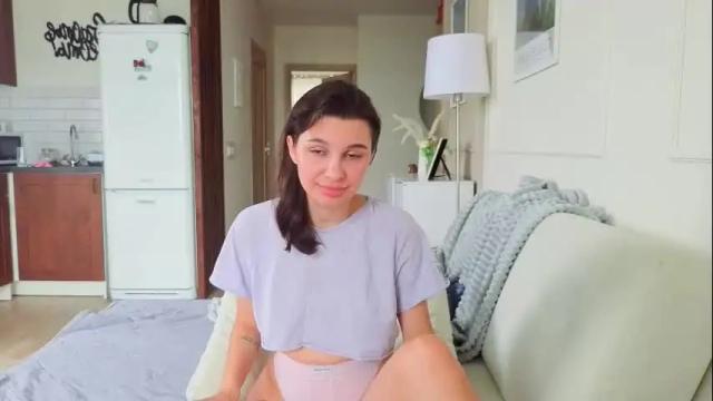 Image 8 of kristinedean Stream on Chaturbate on 1 month ago