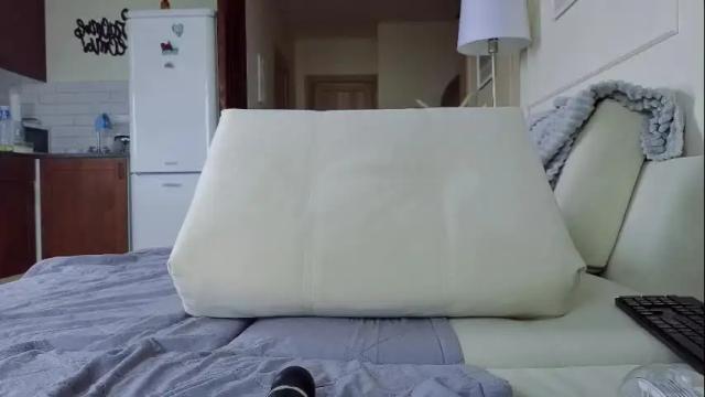 Image 3 of kristinedean Stream on Chaturbate on 1 month ago