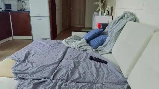 Image 4 of kristinedean Stream on Chaturbate on 13 days ago