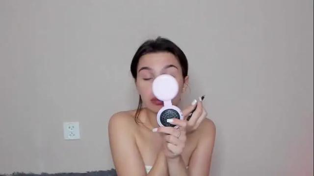 Image 3 of kristinesmith Stream on Chaturbate on 26 days ago