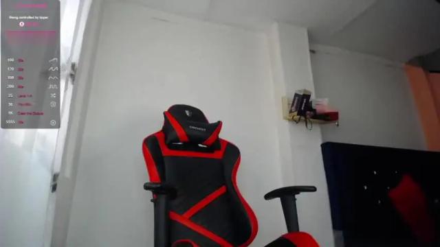Image 6 of kristingaines Stream on Chaturbate on 23 months ago