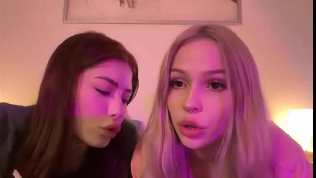 Image 3 of kristy_babe Stream on Chaturbate on 4 months ago