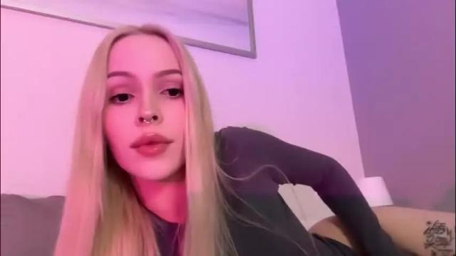 Image 6 of kristy_babe Stream on Chaturbate on 3 months ago