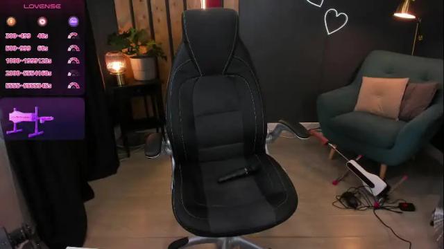 Thumbnail 1, kristy_rayyy's Stream at Chaturbate, 25 days ago